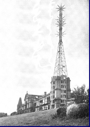 Eerste Televisiezendmast van de BBC op het Alexandra Palace te Londen-Noord.