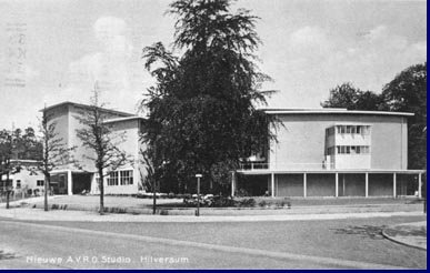 6 juli 1937. Avro studio aan de buitenzijde.