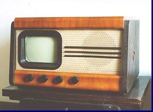 TS 4001Tsjechoslowaaks televisie toestel uit de vijftiger jaren